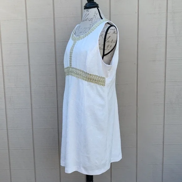 Pappagallo Natural White/Gold Textured Floral Print Sheath Dress - Picture 4 of 16